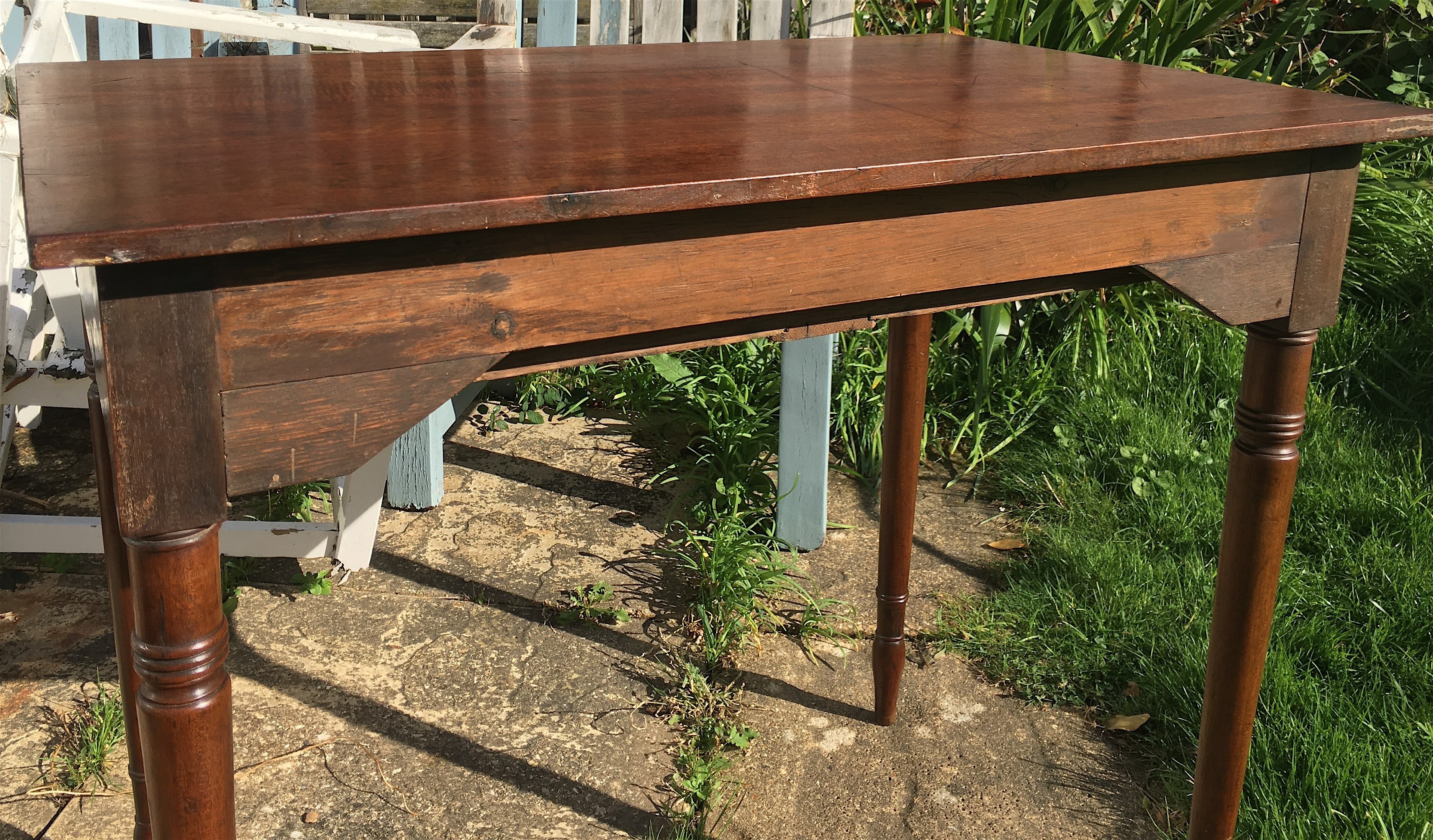 A Regency mahogany side table, width 84cm, depth 53cm, height 76cm